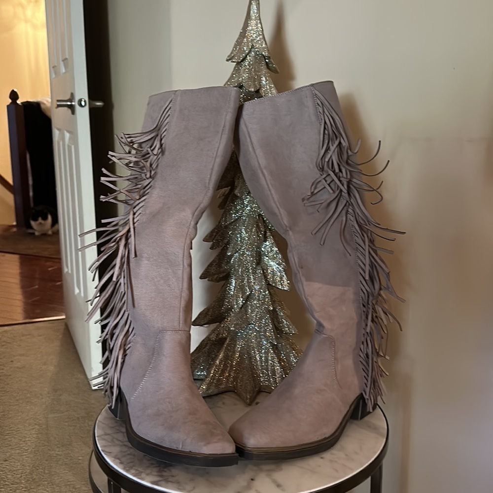 Brand New SO tan boots with Fringe 8.5 - Picture 2 of 6